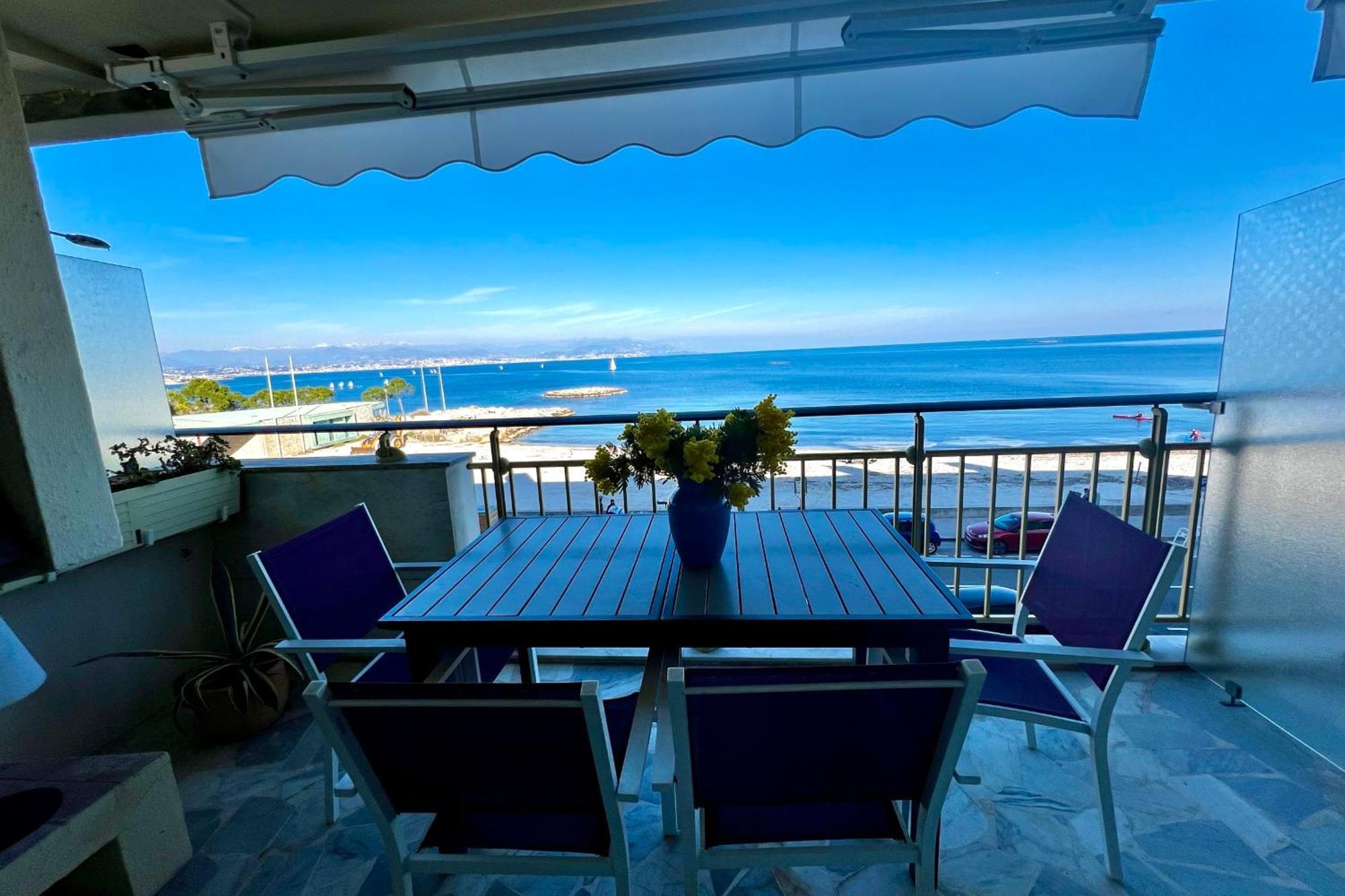 Seafront One Bedroom Apartment With A Terrasse Swimming Pool And A Parking Antibes Exteriér fotografie